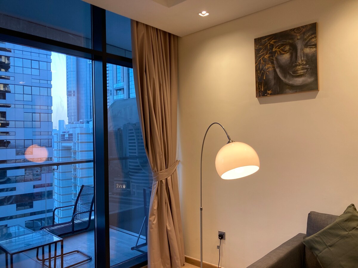 DOWNTOWN LUXURY APT NEXT DUBAI Mall, BURJ KHALIFA