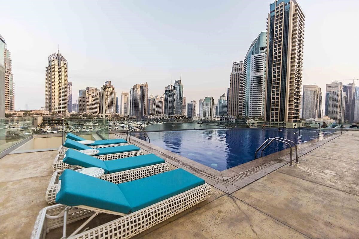 LUXURY CAYAN 2 BEDROOM APT NEXT TO JUMEIRAH BEACH