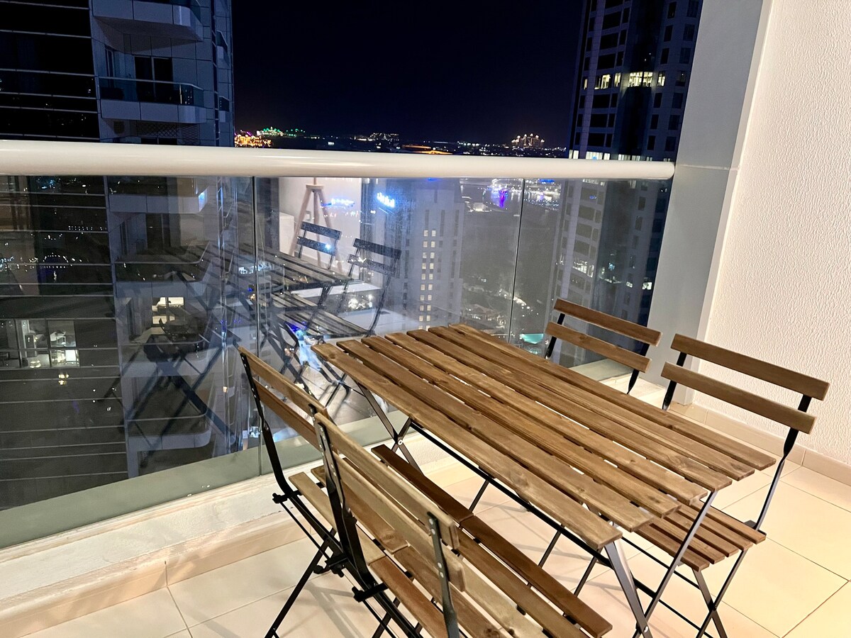 SPECTACULAR JBR & PALM VIEW 2 BEDROOM NEXT TO TRAM