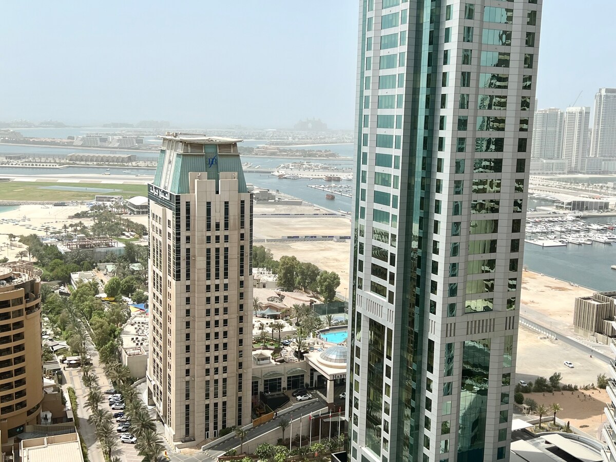 SPECTACULAR JBR & PALM VIEW 2 BEDROOM NEXT TO TRAM