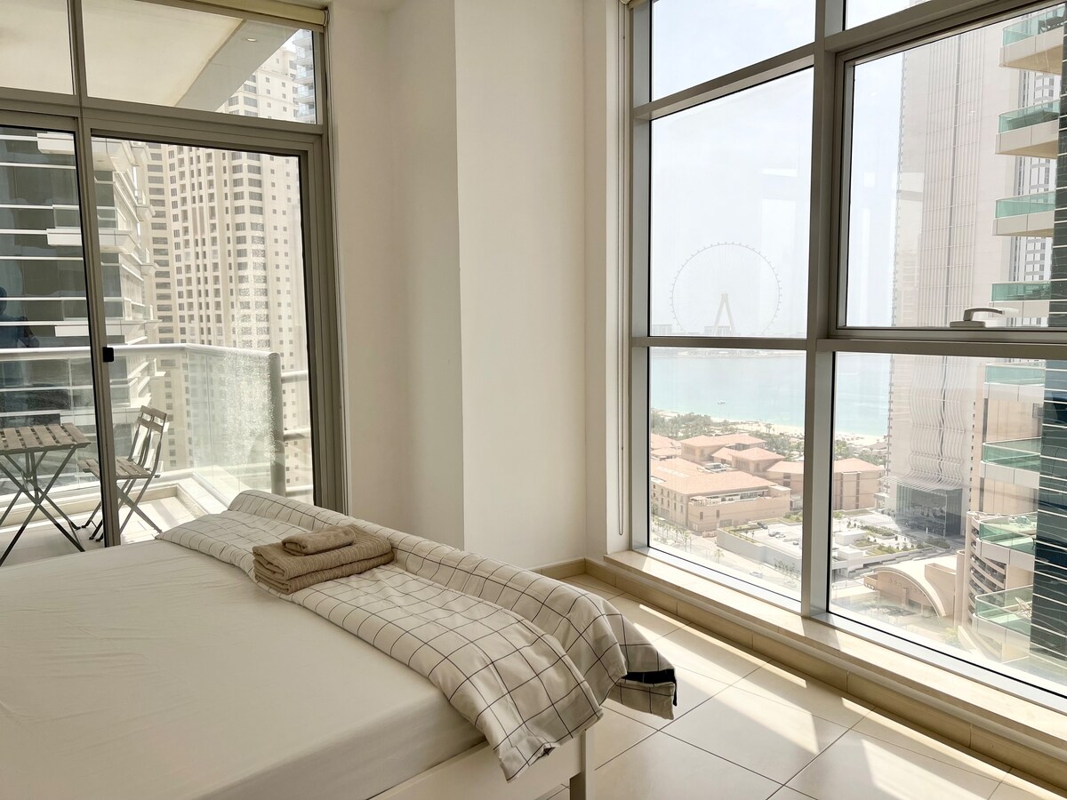 SPECTACULAR JBR & PALM VIEW 2 BEDROOM NEXT TO TRAM