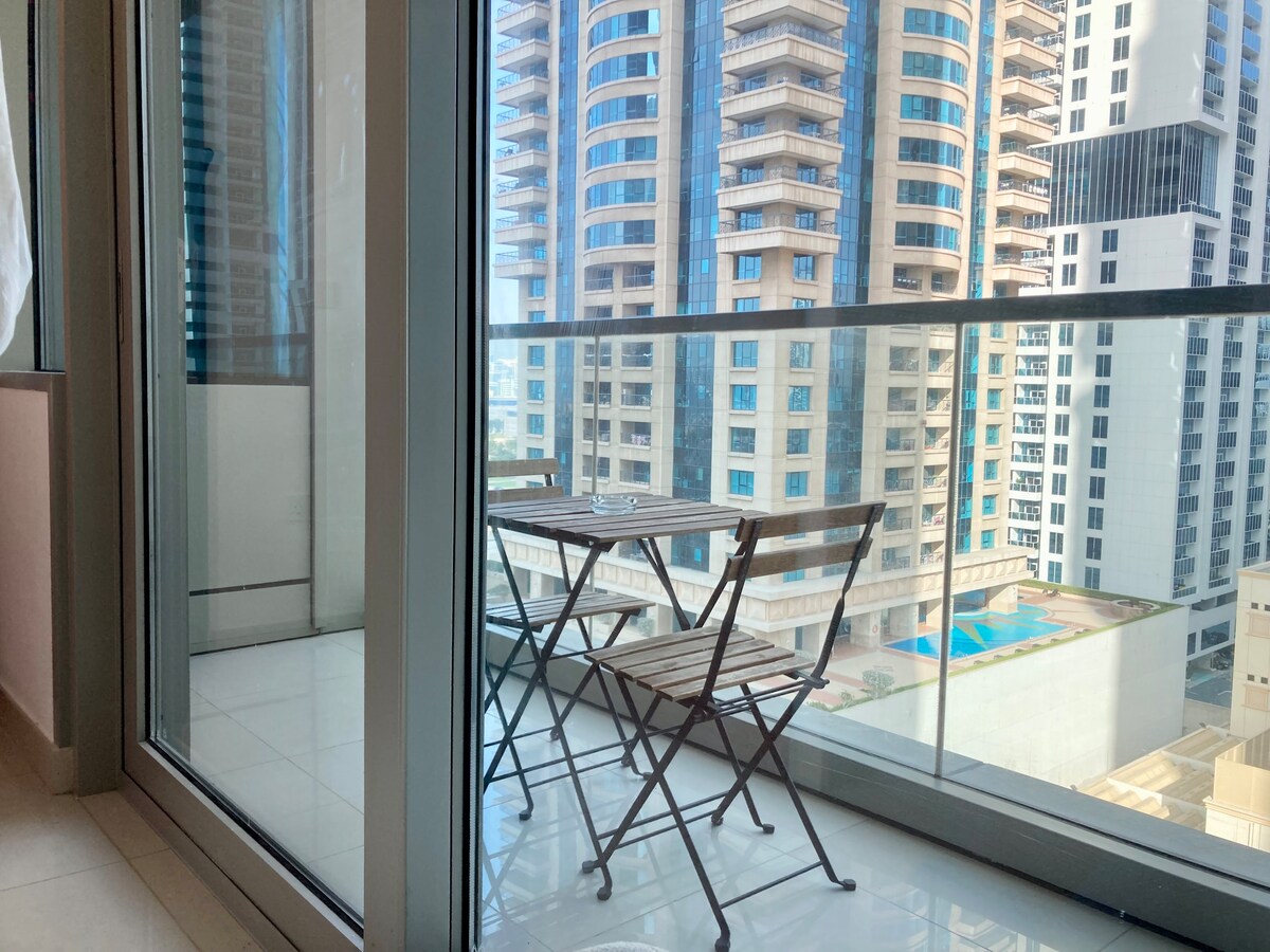 MARINA 2 BEDROOM APT NEXT JUMEIRAH BEACH & TRAM